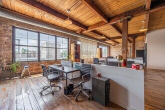 3124 W Carroll Ave, Unit 2 in Chicago, IL - Building Photo - Building Photo