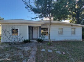 1405 W 13th St in Panama City, FL - Building Photo