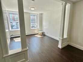 340 2nd St in Jersey City, NJ - Building Photo