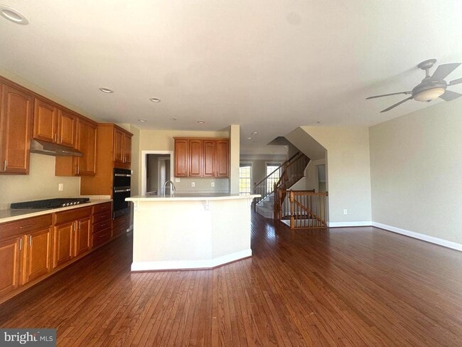 property at 2802 Moores Plains Blvd