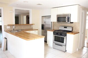 200 St John St in New Haven, CT - Building Photo