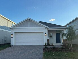 2761 Armstrong Ave in Clermont, FL - Building Photo