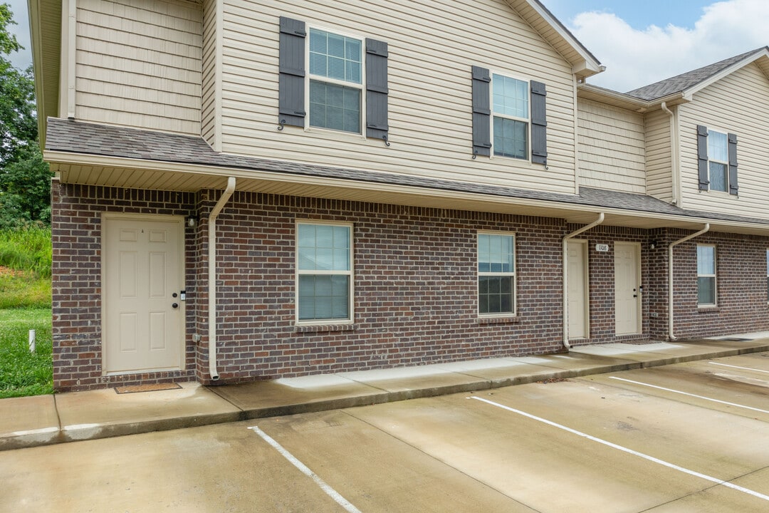 Chalet Village in Clarksville, TN - Foto de edificio