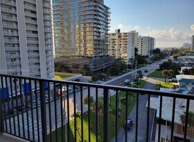 801 N Ocean Blvd in Pompano Beach, FL - Building Photo