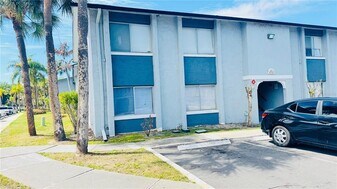 4711 S Texas Ave in Orlando, FL - Building Photo