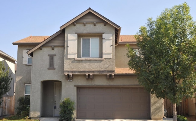 property at 7452 E Robinson Ave