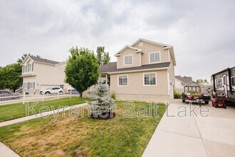 1348 E Hawk Way in Eagle Mountain, UT - Building Photo - Building Photo