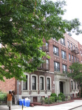 1608 Union St in Brooklyn, NY - Foto de edificio - Building Photo