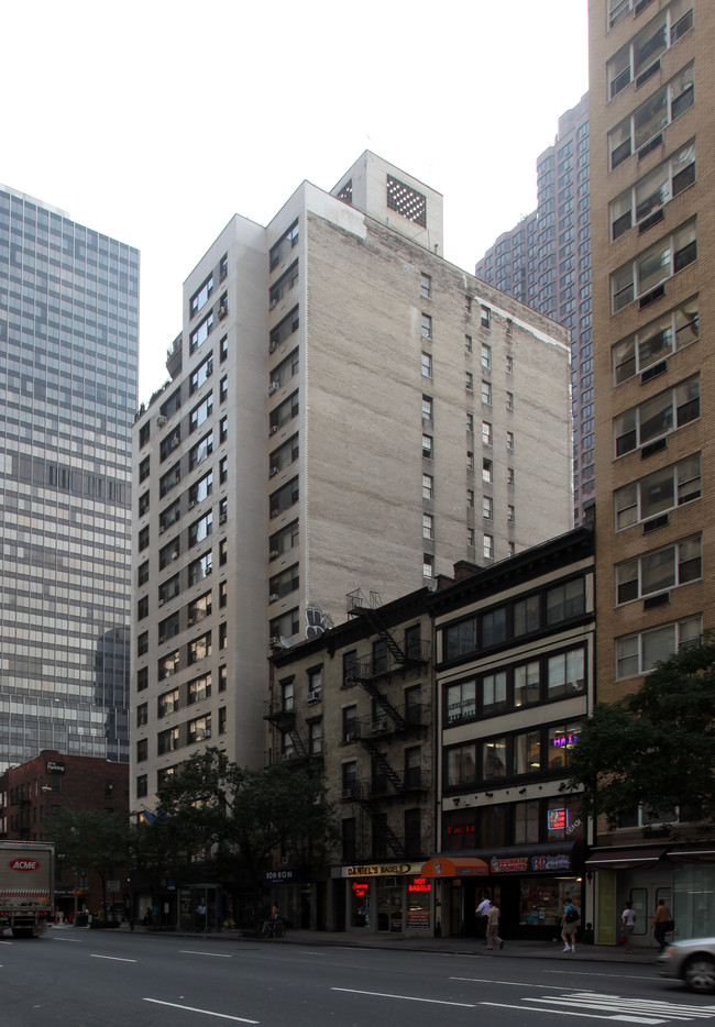 200 E 38th St in New York, NY - Foto de edificio - Building Photo