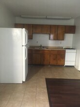 545 W Doran St, Unit D in Glendale, CA - Foto de edificio - Building Photo