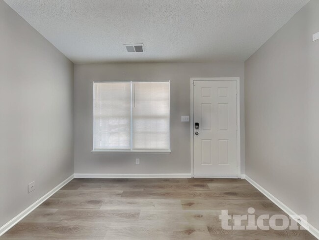 3008 Westwinds Ct in Charlotte, NC - Building Photo - Building Photo