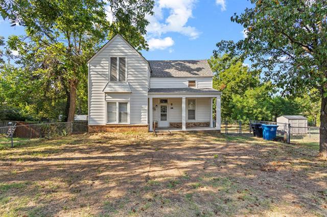 1211 W Owings St in Denison, TX - Building Photo - Building Photo