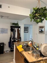 510 NW 84th Ave in Plantation, FL - Foto de edificio - Building Photo