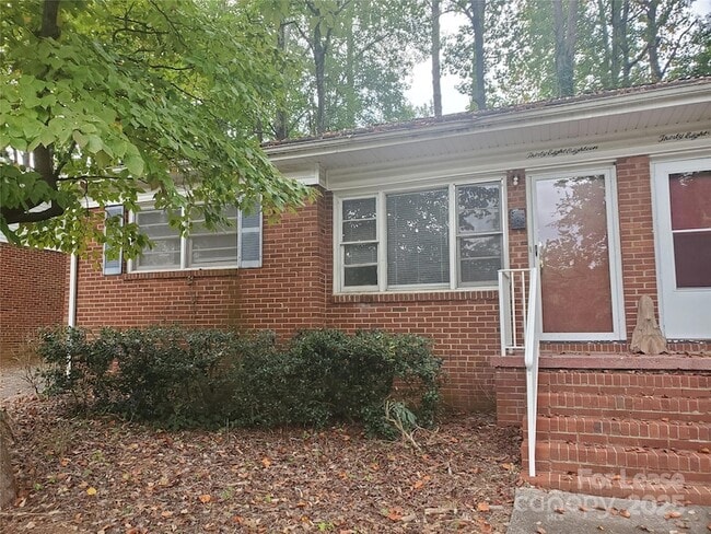 3818 Winfield Dr in Charlotte, NC - Building Photo - Building Photo