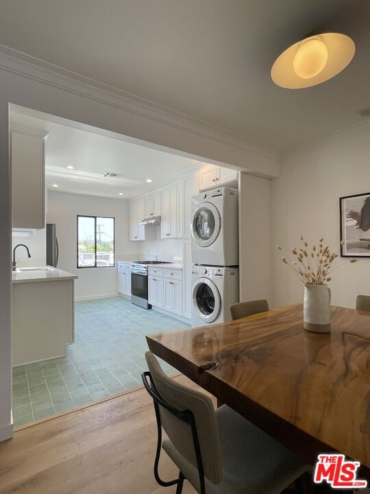 4906 St Elmo Dr in Los Angeles, CA - Building Photo - Building Photo