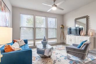 Solstice Morningside in Atlanta, GA - Foto de edificio - Interior Photo