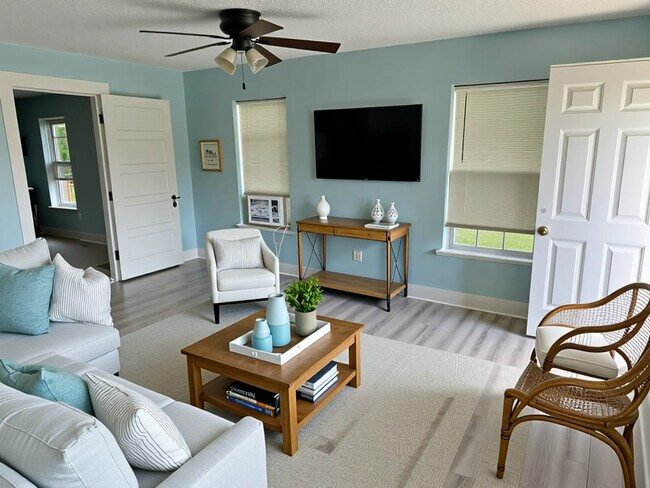 912 S Armstrong Ave, Unit Upstairs in Denison, TX - Foto de edificio - Building Photo