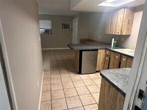 12232 Little Rd in Hudson, FL - Building Photo - Building Photo