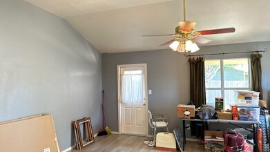 6003 Flower Meadow in San Antonio, TX - Building Photo - Building Photo