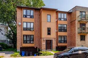 821 Sainte-Marguerite Rue in Montréal, QC - Building Photo