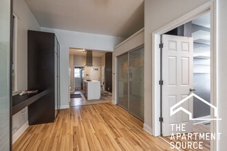 2554 W Cortland St, Unit 1 in Chicago, IL - Foto de edificio - Building Photo