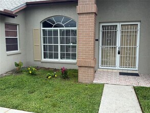 4523 County Breeze Dr in New Port Richey, FL - Building Photo - Building Photo