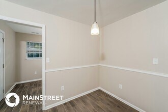 1282 Railroad Dr in Hayden, AL - Foto de edificio - Building Photo