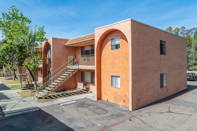 Casa Anita Apartments in Poway, CA - Building Photo - Building Photo