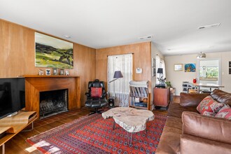 2806 Bridle Path in Austin, TX - Building Photo - Building Photo