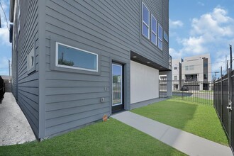 3313 Baer St in Houston, TX - Building Photo - Building Photo