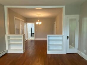 1127 Beaconsfield Ave in Grosse Pointe Park, MI - Building Photo - Building Photo