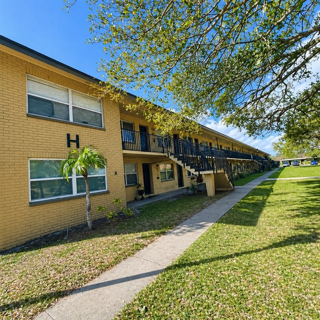 property at 2501 Harn Blvd