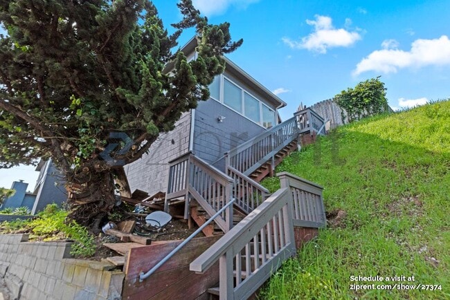 815 Camaritas Ave in South San Francisco, CA - Building Photo - Building Photo