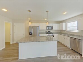 33 Chalet Ct, Unit 3 in Anderson, SC - Foto de edificio - Building Photo