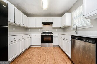 215 Carlin Ct in Mcdonough, GA - Building Photo - Building Photo