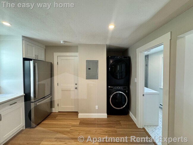 10 Charles E Ryan Rd in Somerville, MA - Building Photo - Building Photo