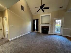 181 New Hampshire Ct in Mocksville, NC - Building Photo - Building Photo