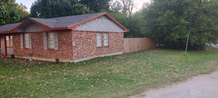 441 Mockingbird Ln in Fairfield, TX - Building Photo - Building Photo