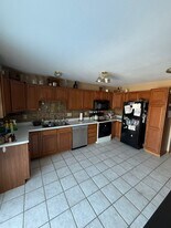 1611 Lincoln Ave in Omro, WI - Building Photo