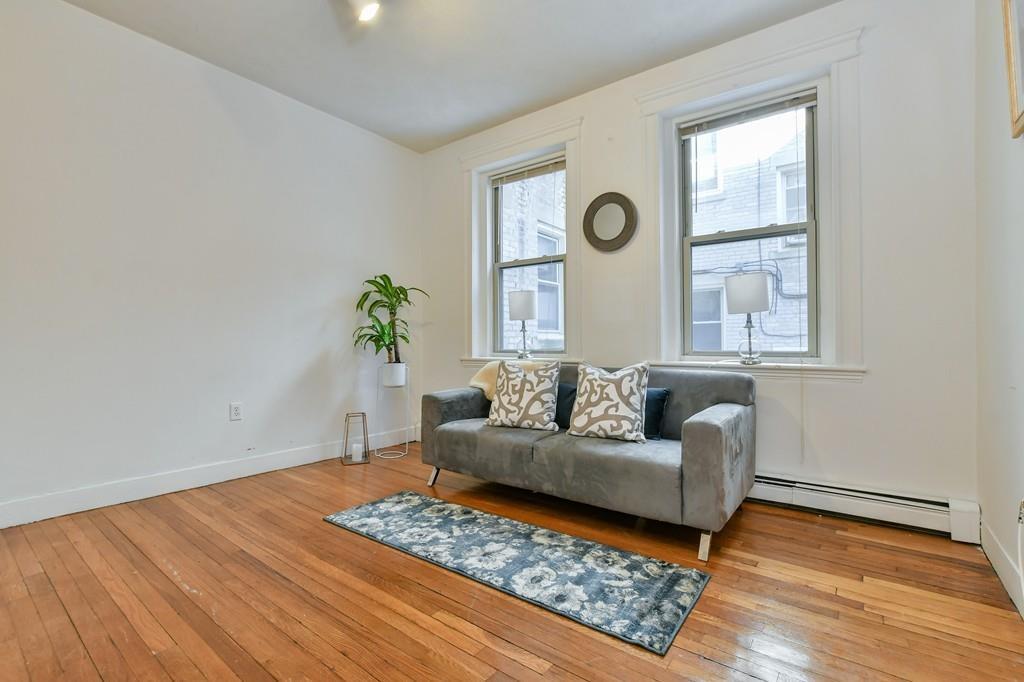 1673 Commonwealth Avenue, Unit 2 in Boston, MA - Building Photo