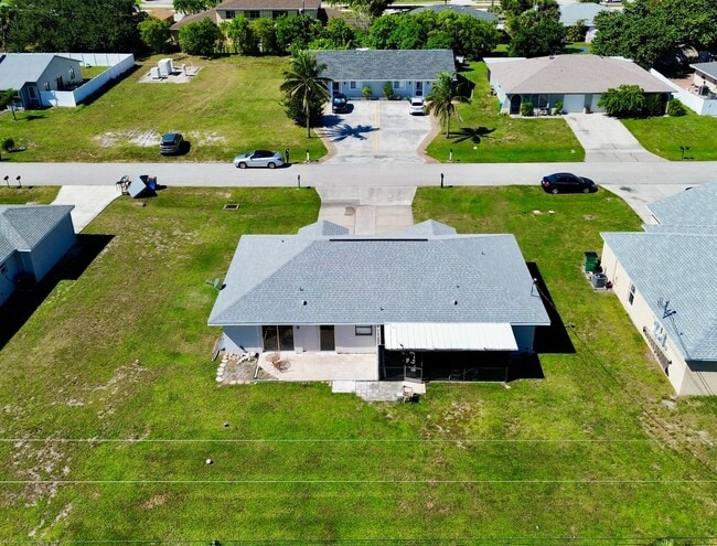 4133-4135 SW 7th Pl in Cape Coral, FL - Building Photo - Building Photo