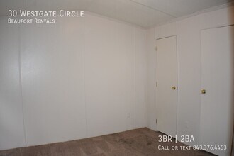 30 Westgate Cir in Beaufort, SC - Building Photo - Building Photo