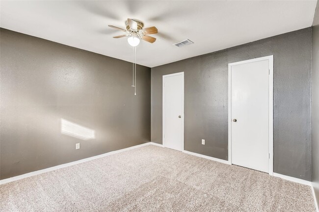 946 Mesa Terrace Dr