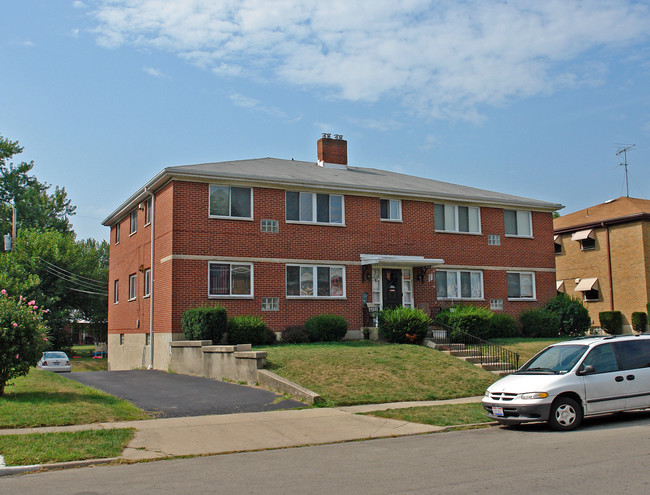 628 Wiltshire Blvd in Dayton, OH - Foto de edificio - Building Photo