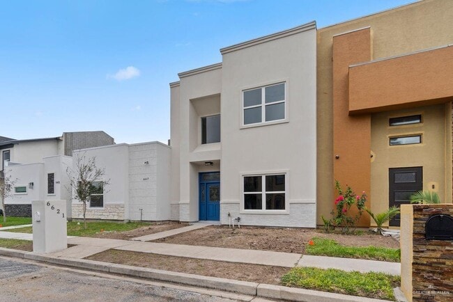 18 N 5th St in McAllen, TX - Building Photo - Building Photo