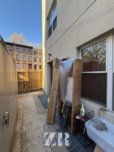 306 Park Ave in Brooklyn, NY - Building Photo - Building Photo