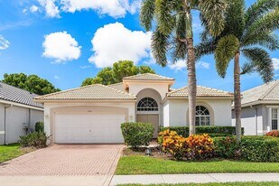 7728 Edinburough Ln in Delray Beach, FL - Building Photo
