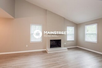 3733 Burntwood Ct in Charlotte, NC - Building Photo - Building Photo