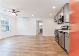 1655 W Malvern Ave in Fullerton, CA - Building Photo - Building Photo