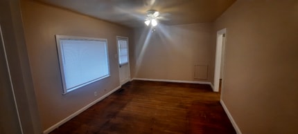 1614 Elizabeth Rd in Nashville, TN - Foto de edificio - Building Photo